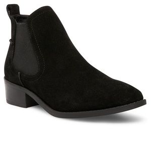 NWT Steve Madden Dabble black suede Chelsea booties Sz 9